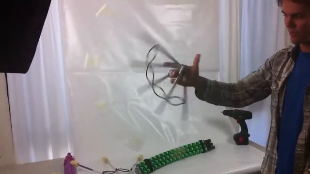 Collapsible Fire Fans смотреть онлайн