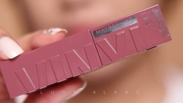 MAYBELLINE SUPERSTAY Vinyl Ink Swatches