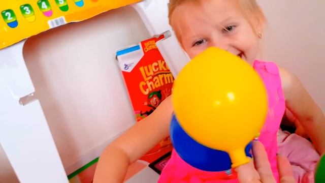 Куклы и Эльвира Беби Борн Катя Учат английский язык с шариками смотреть онлайн