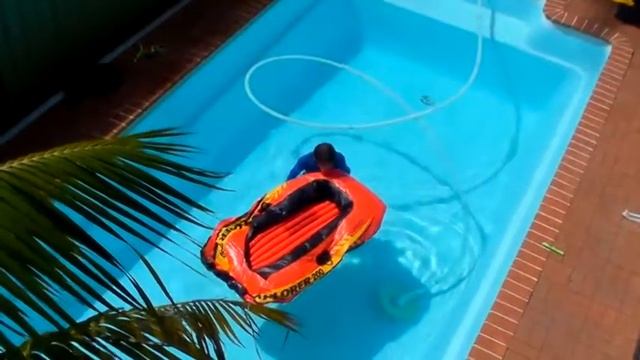 inflatable boat intex explorer 200 смотреть онлайн