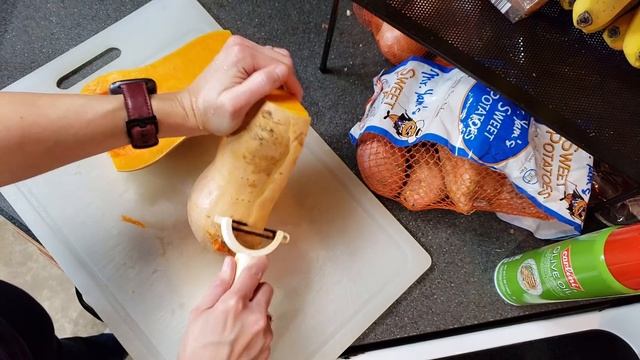 FRUGAL ALDI THANKSGIVING DINNER! || SMALL-FAMILY THANKSGIVING FOR $20.00