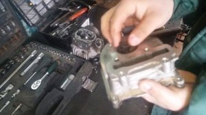 Самый быстрый способ засухарить и расухарить клапана на примере головки от мопеда 139qmb