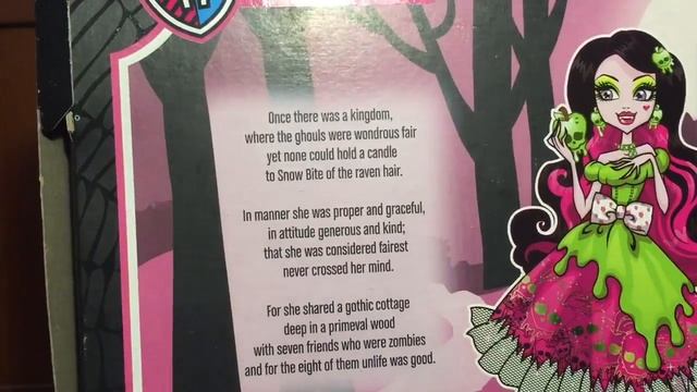 обзор на Дракулауру из коллекции "Страшные сказки" смотреть онлайн