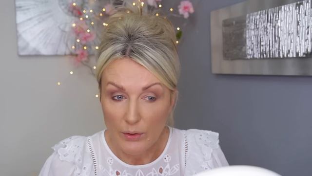 Full Face of Delilah Cosmetics , Favourite Foundation - Chatty GRWM смотреть онлайн