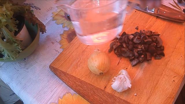 Hexensuppe vom "giftigen"? Hexenröhrling? Waldpilze suchen und lecker zubereiten смотреть онлайн