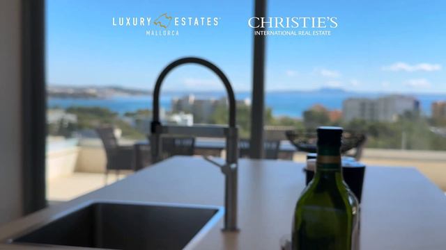 Modern Villa in Palmanova - Southwest Mallorca - Spain 4K смотреть онлайн