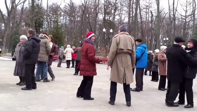 ВЕСНА!?/ТАНЦЫ В ПАРКЕ ГОРЬКОГО ХАРЬКОВ ФЕВРАЛЬ 2021 смотреть онлайн