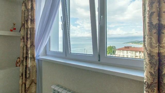 Продам квартиру в ЖК "Посейдон" с прямым видом на море и горы. Сделан новый стильный ремонт. смотреть онлайн