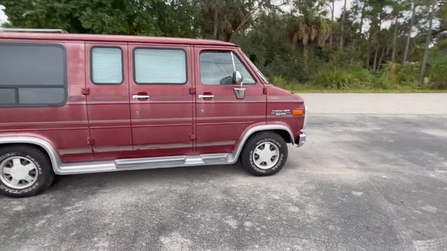 1992 Chevrolet Van G20 смотреть онлайн