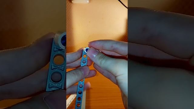 Делаю нож-бабочку из восьми деталей лего техник! смотреть онлайн