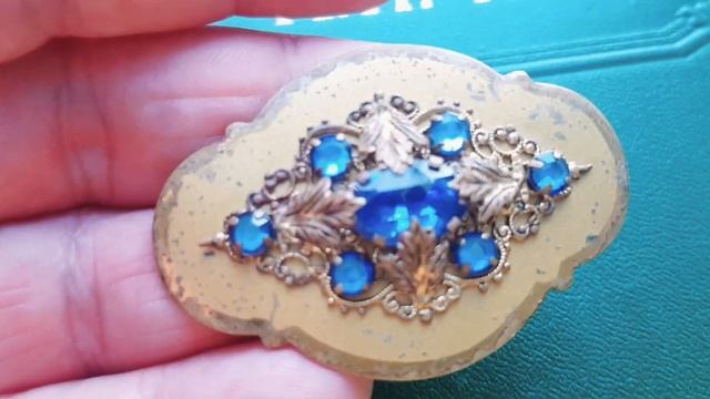 Пришельцы из прошлого века! Антиквариат от населения. Брошь братьев Найгер? Посылка из Праги. смотреть онлайн