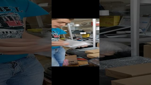 Поступление нового товара. Весы и Дисплеи QR кодов компании MERTECH смотреть онлайн