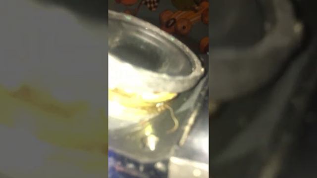 сжёг динамик:( смотреть онлайн