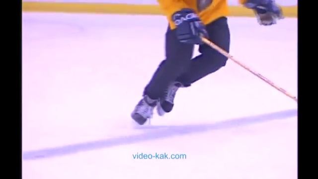 Видео как профессионально кататься на коньках. Урок 7. Быстрые повороты и переходы смотреть онлайн