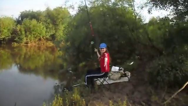 С дочей на рыбалке смотреть онлайн