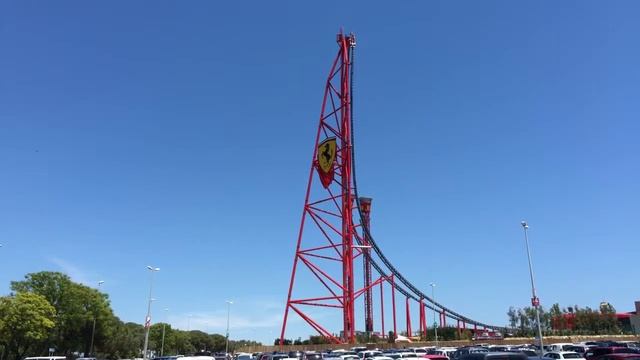 RED FORCE FERRARI DESDE EL PARKING смотреть онлайн