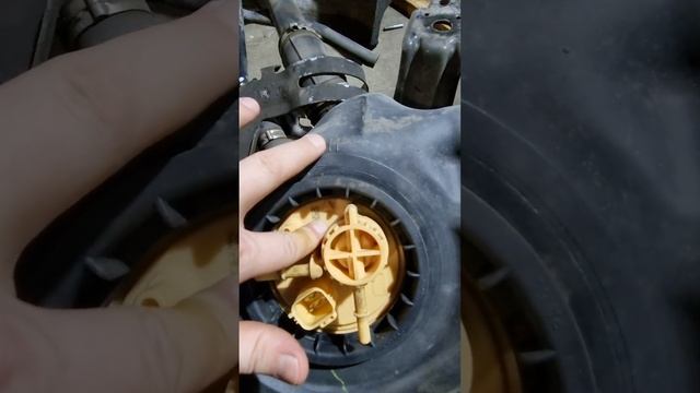 Volvo платформы Р2??????Как правильно установить топливный насос. смотреть онлайн