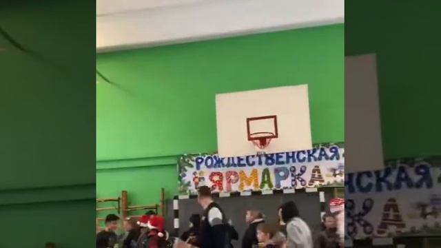 Рождественская ЯРМАРКА у меня в ШКОЛЕ!! смотреть онлайн