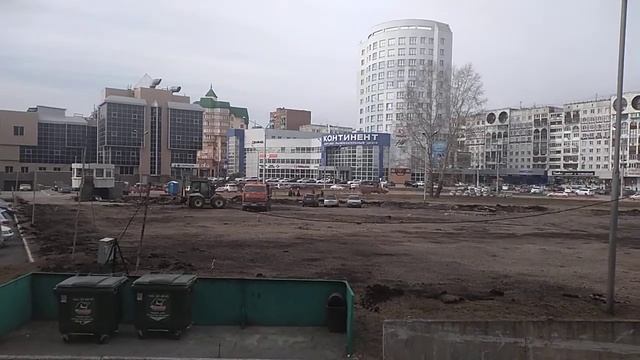 Строительство детской площадки около администрации Новокузнецка смотреть онлайн