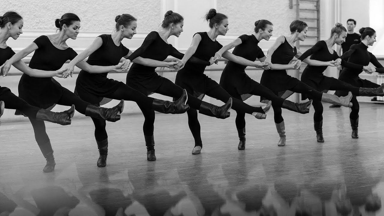 Фрагменты репетиции "Ночь на Лысой горе". Балет Игоря Моисеева. смотреть онлайн