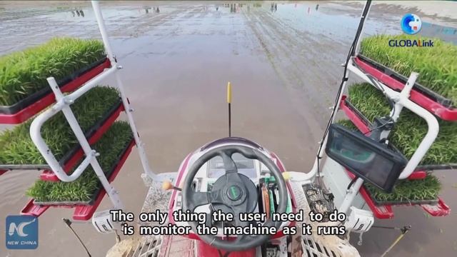 GLOBALink | China's Beidou navigation satellite system helps with farming in Heilongjiang смотреть онлайн