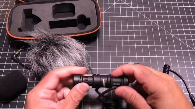 Comica Directional Shotgun Microphone for the iPhone 7,8, Note 8, S8 or DSLR смотреть онлайн