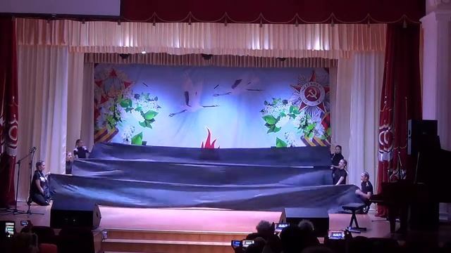 Народный театр игры "Смешинка", танец "Георгиевская лента" смотреть онлайн