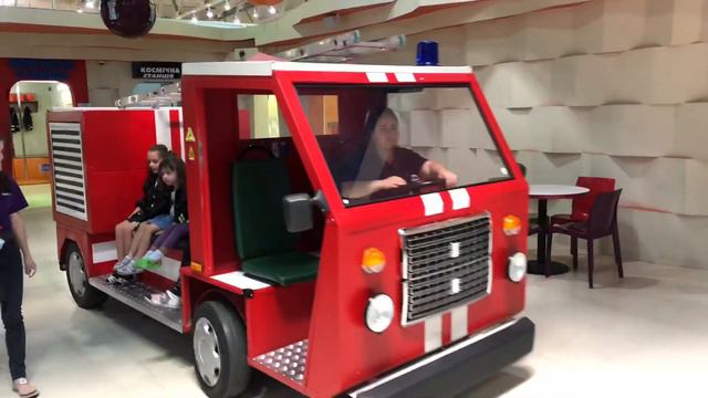 Kids Will Playground . Дом профессий в Киеве, пробуем разные профессии.