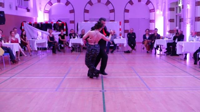 Fabian Salas & Lola Diaz (3/4) смотреть онлайн