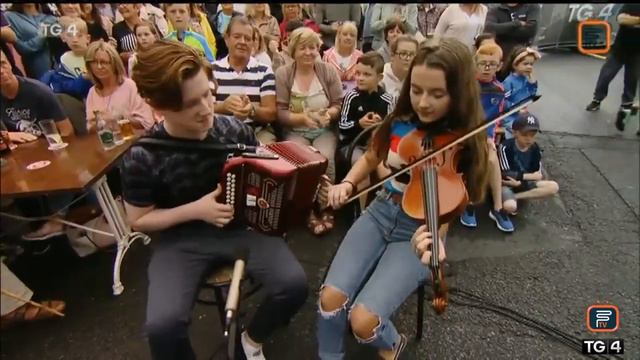Ademar O' Connor & Sinead Hanamy - The Fishermans Island/Andy McGann's смотреть онлайн