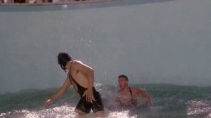 Жан-Клод Ван Дамм дерётся в бассейне[Jean-Claude Van Damme fights in the pool] 1080p