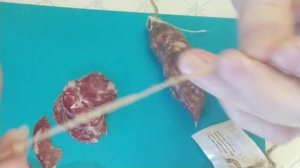 Сыровяленная колбаса-без проблем ,в старом холодильнике.Сальчичон+Чоризо, очень вкусная.