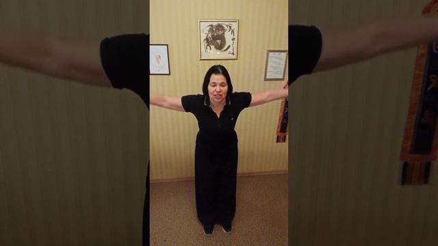 10 минут укрепляем руки, убираем лишнее #зарядка #укреплениерук #гантели смотреть онлайн