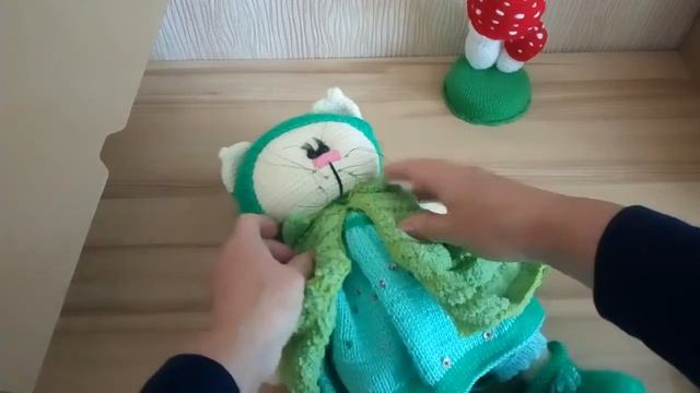 Вязаные игрушки [Вязаные игрушки крючком] Вязаная кошка в стиле Тильда смотреть онлайн