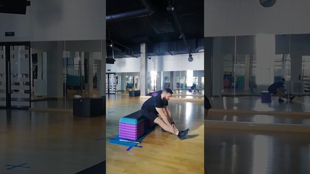 Растяжка задней поверхности бедра сидя смотреть онлайн