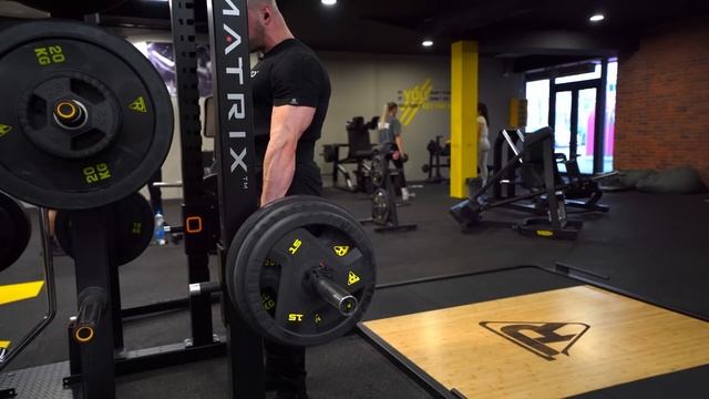 BRUTALAN TRENING ZA LEĐA, BICEPS & ZADNJE RAME | PULL TRENING | REKORD NA VESLANJU | MAKSIM TRZIN смотреть онлайн