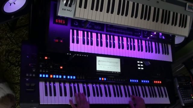 Queen Radio Ga ga COVER by Albert смотреть онлайн