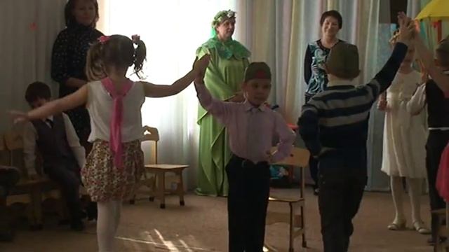 Танец."Девочки фабричные..." смотреть онлайн