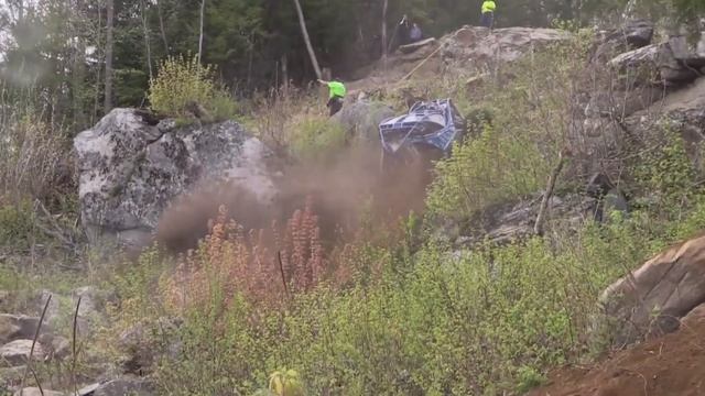 Разрыли гору на горных багги. ROCK BOUNCER покоряет подъем в гору. Лютый off road смотреть онлайн