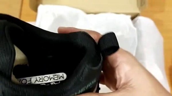 SKECHERS SKECH-AIR ENVOY HITAM | UNBOXING