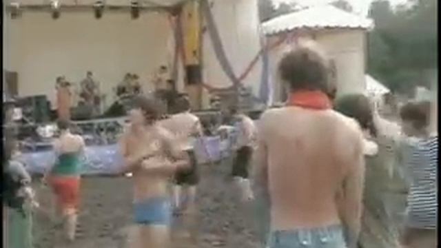 Пустые Холмы 2009. Остров, отрезанный от цивилизации. смотреть онлайн