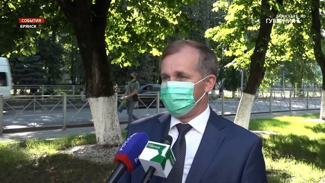 Свой гражданский долг исполнил глава городской администрации Брянска Александр Макаров смотреть онлайн