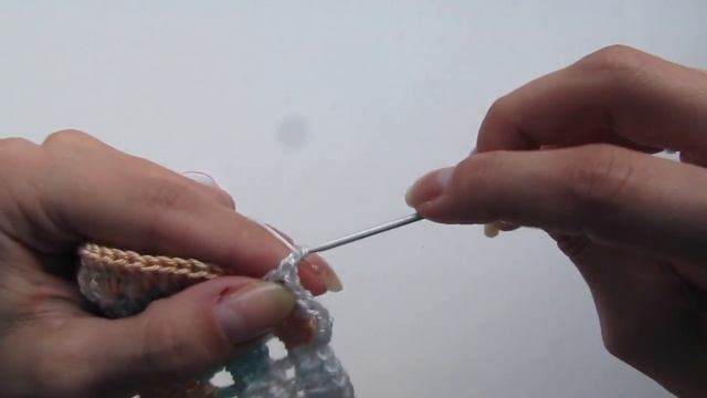 ?Шапочка с цветочком крючком! ©