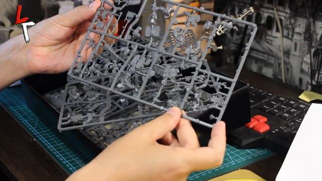 Обзор стартерного набора Орков. Warhammer 40000 (Start Collecting! Orks)