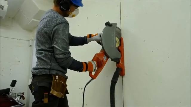 Резка бетонной стены с помощью резчика Husqvarna K 3000Vac и пылесоса DC 1400