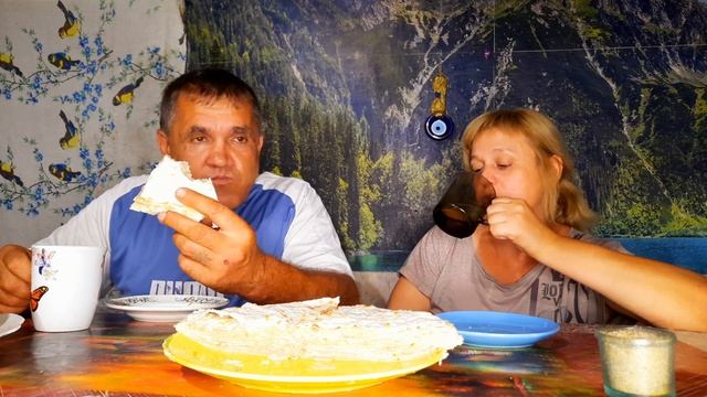 #деревня #мукбанг ПИРОГ ИЗ ЛАВАША И ПЕЧЕНИ // MUKBANG // ПО ДЕРЕВЕНСКИ смотреть онлайн
