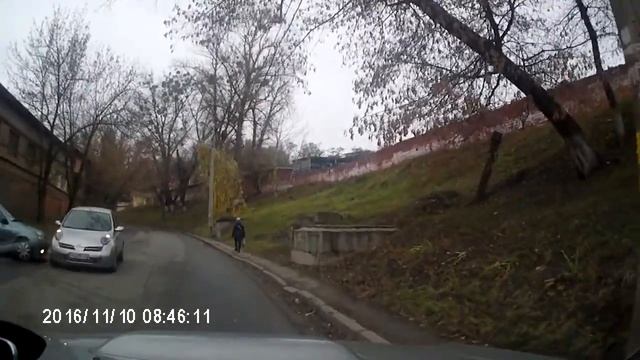 почему нельзя ездить по тротуарам? смотреть онлайн