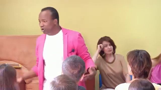 Сандей Аделаджа. О чем отец учит сына для подготовки к семейной жизни. Пример пастора смотреть онлайн