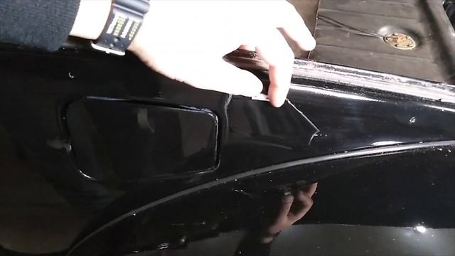 Vw Maggiolino - L'istallazione delle modanature laterali - The installation of the side mouldings смотреть онлайн