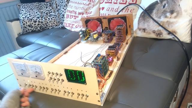 Discrete 8-Bit Computer #28 - 2 Registers, 1 Bus смотреть онлайн